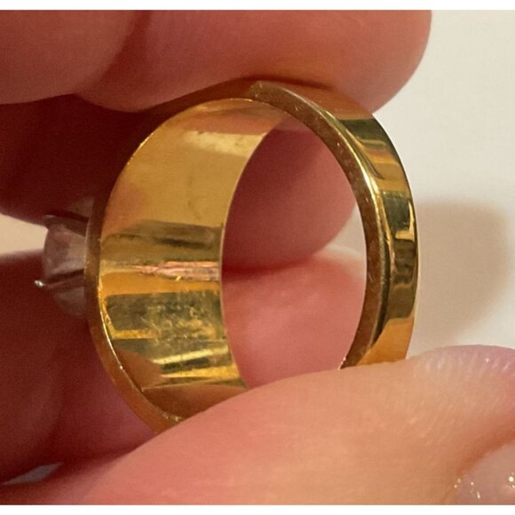 Fashion Gold Tone Engagement Ring Size 8 Solitary Round CZ Diamond Accent - Picture 5 of 6